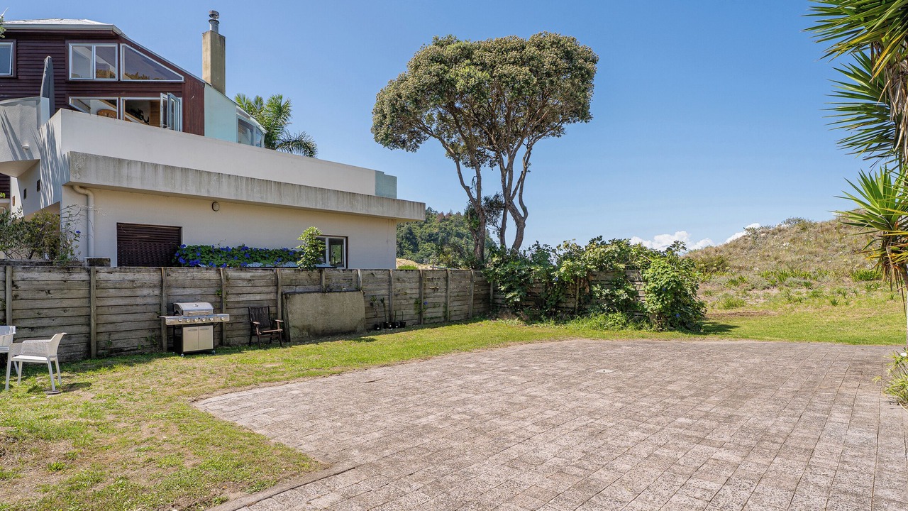 Photo of Patio Balcony in Whangamata