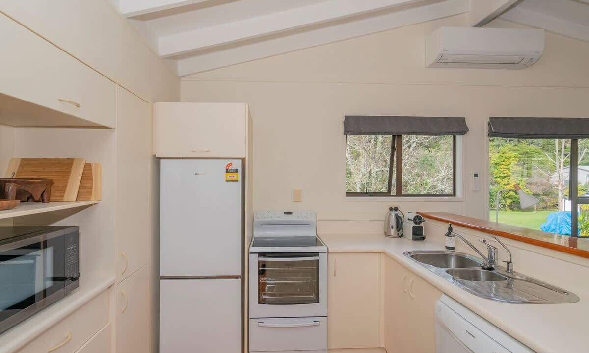 Photo of Kitchen in Cooks Beach