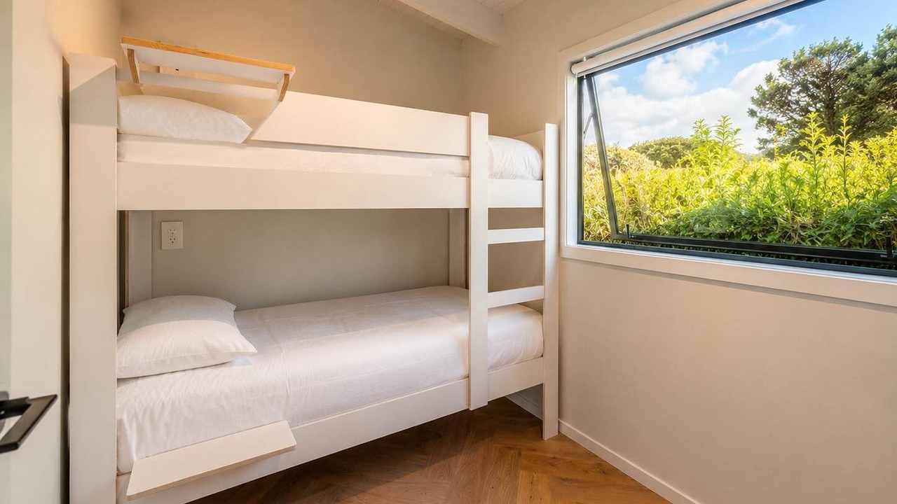 Photo of Bedroom in Surfdale