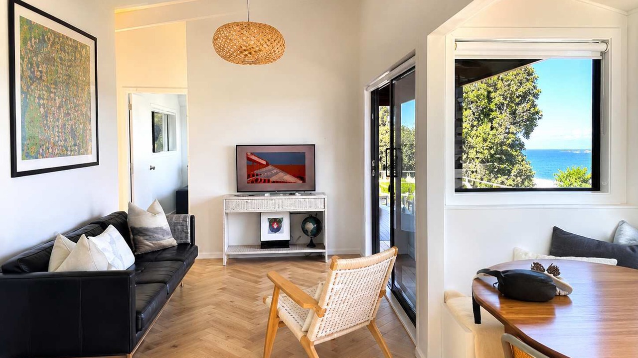 Photo of Livingroom in Surfdale