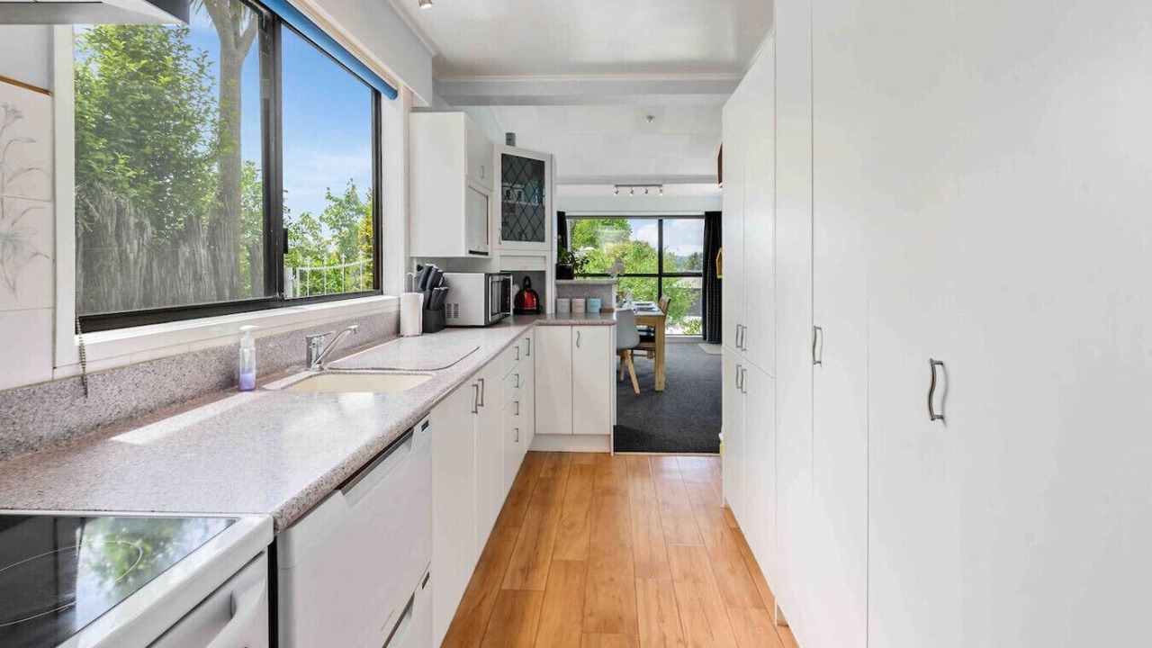 Photo of Kitchen in Kawaha Point