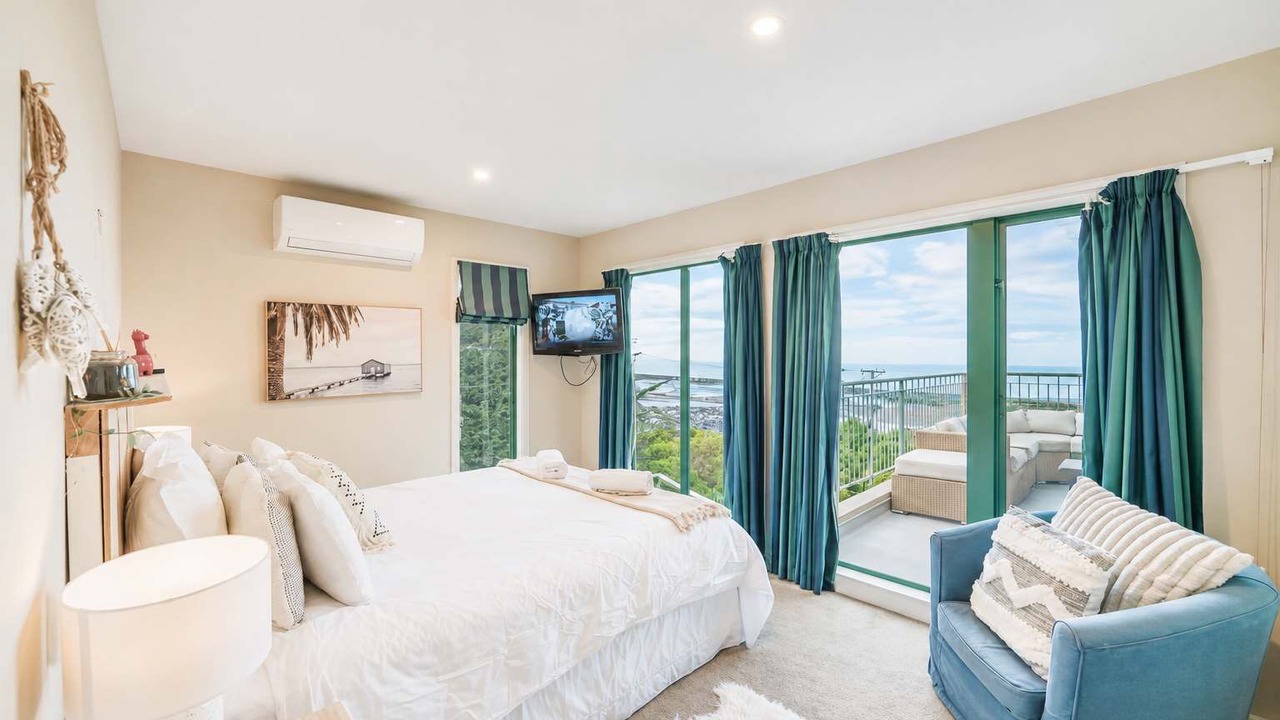Photo of Bedroom in Redcliffs