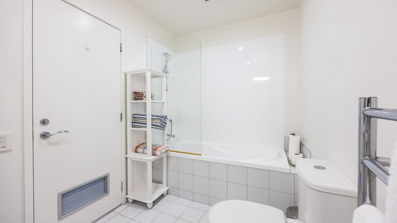 Photo of Bathroom in Auckland Central Business District