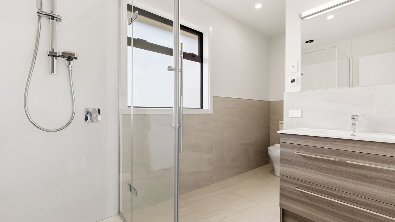 Photo of Bathroom in Acacia Bay