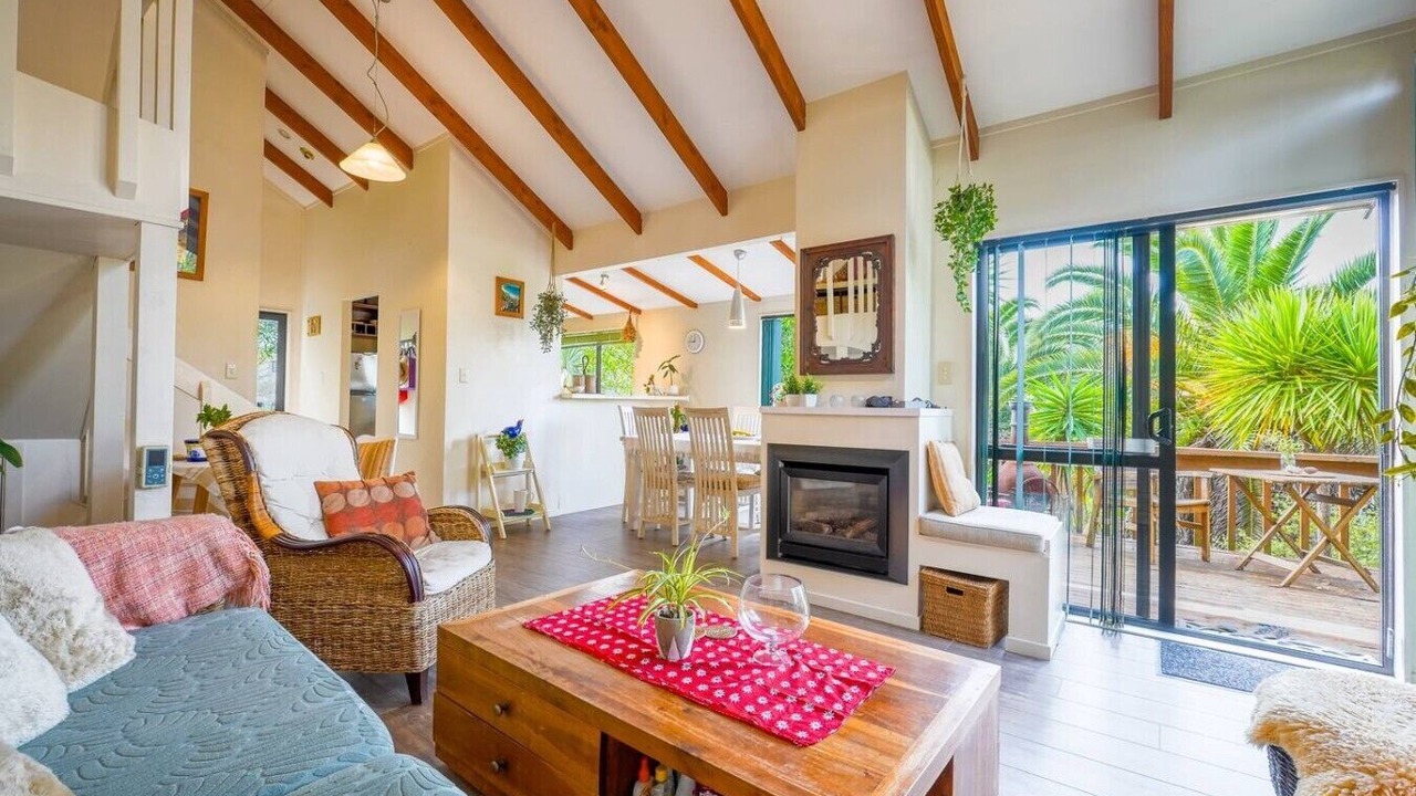 Photo of Livingroom in Northcross