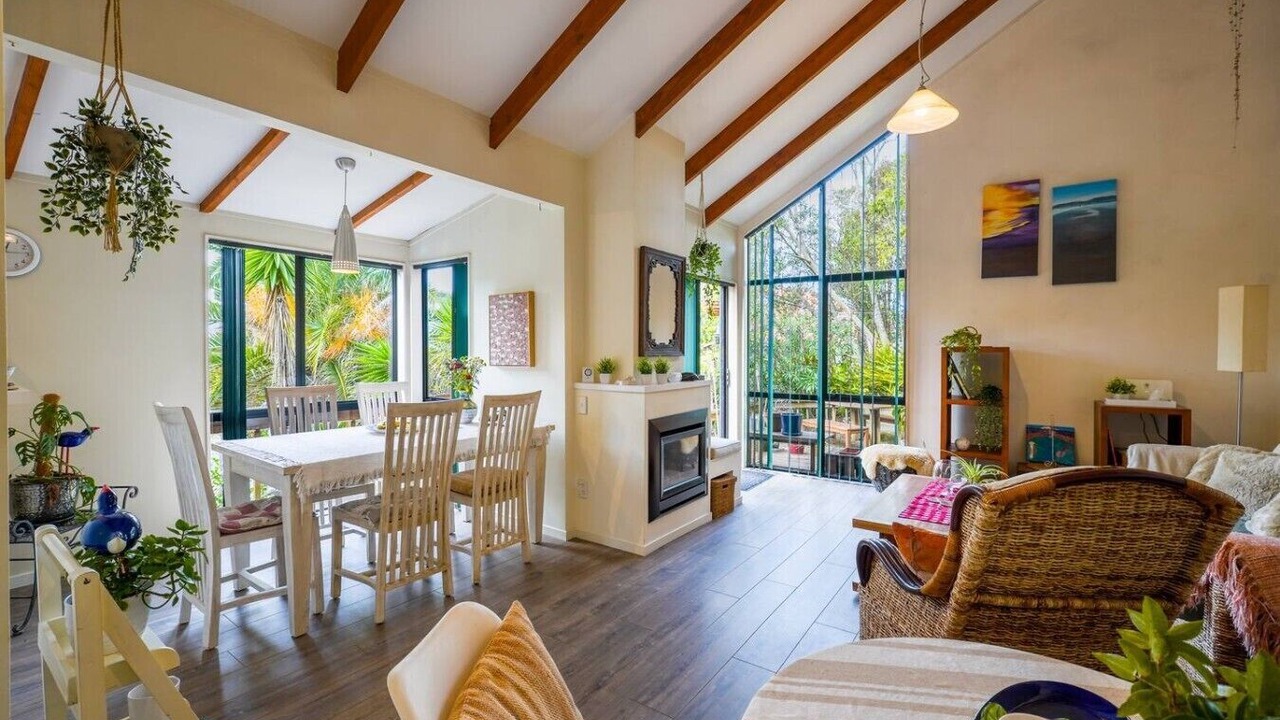 Photo of Livingroom in Northcross