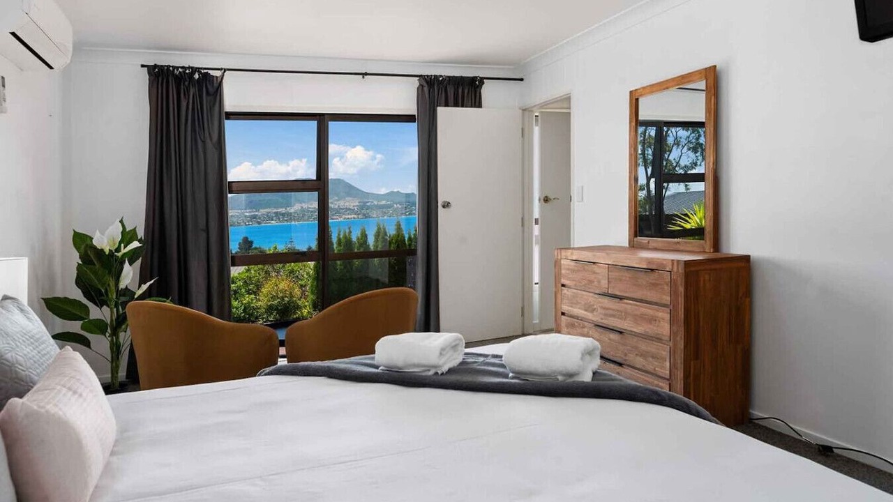 Photo of Bedroom in Acacia Bay