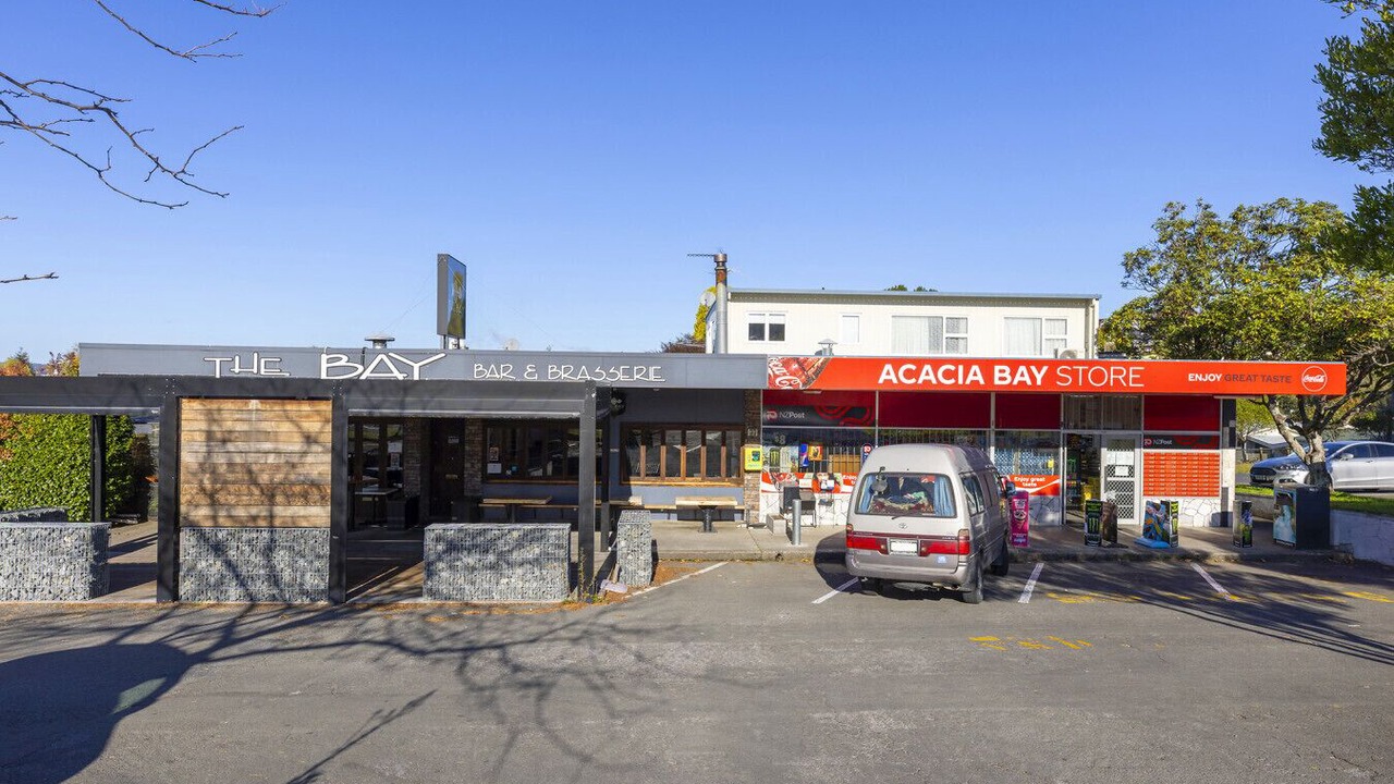 Photo of Others in Acacia Bay