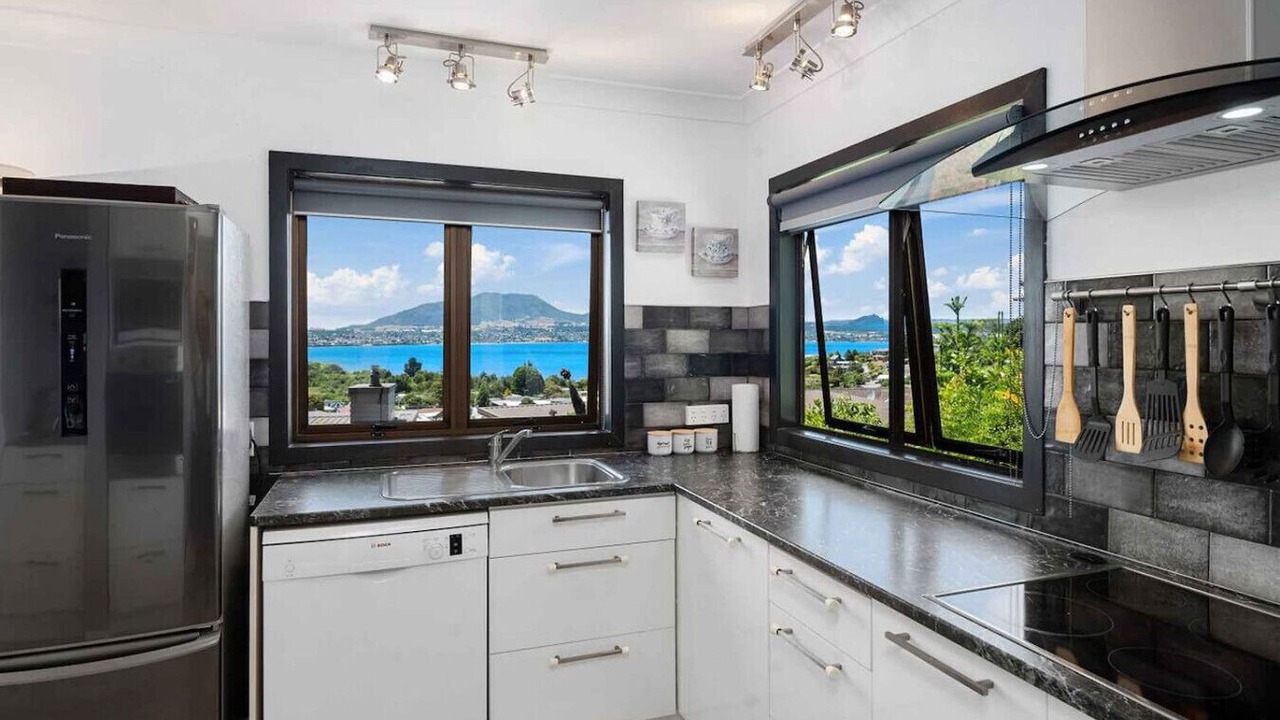 Photo of Kitchen in Acacia Bay