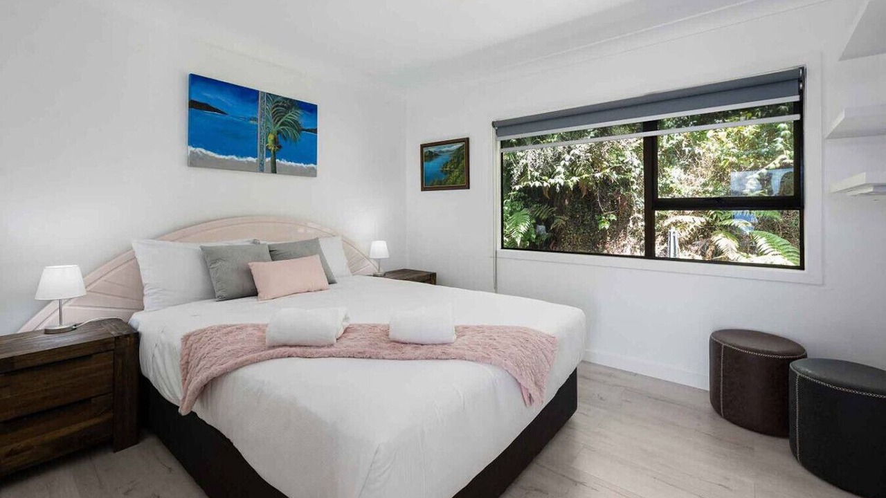Photo of Bedroom in Acacia Bay