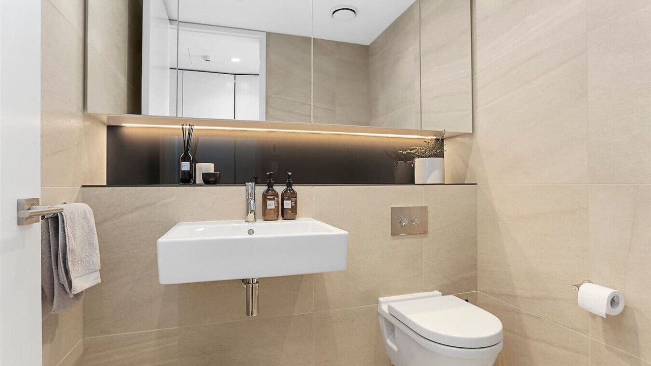Photo of Bathroom in Auckland Central Business District