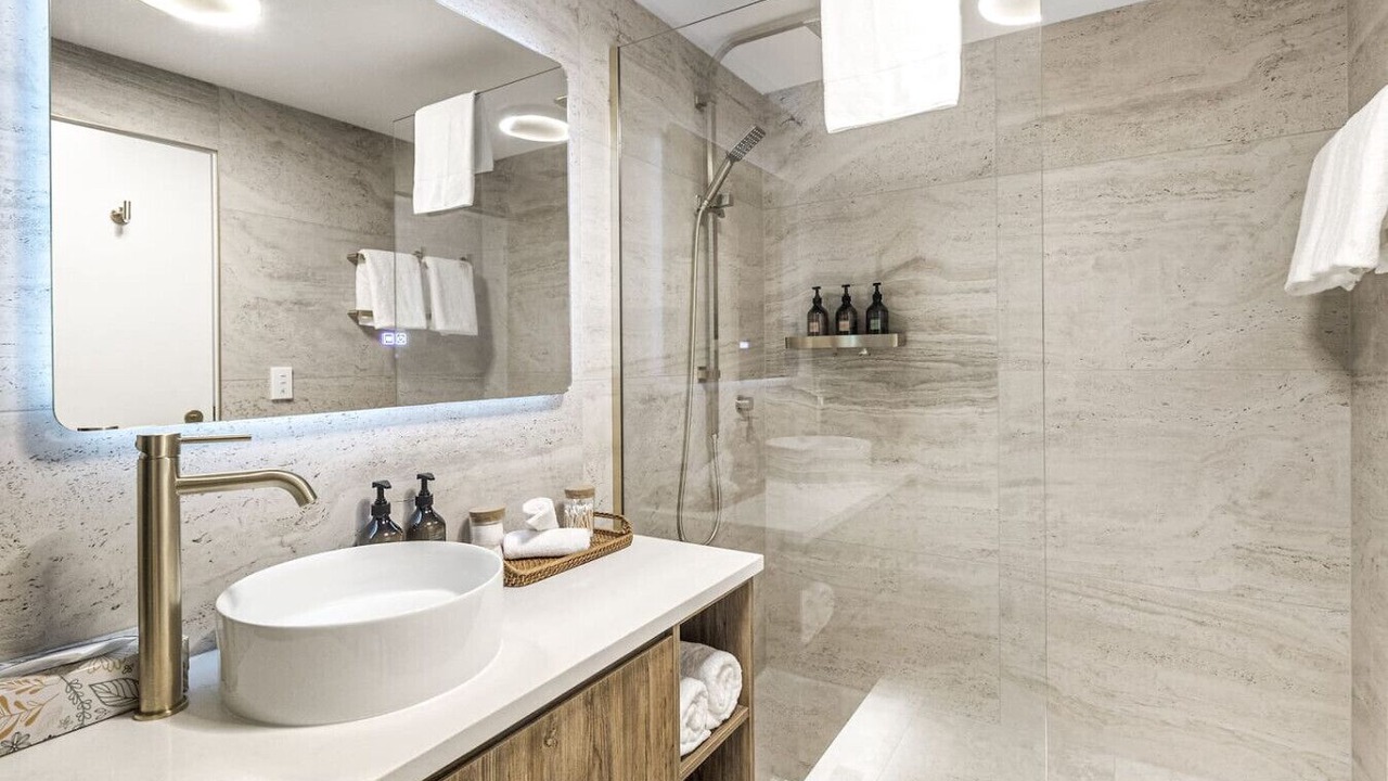 Photo of Bathroom in Auckland Central Business District