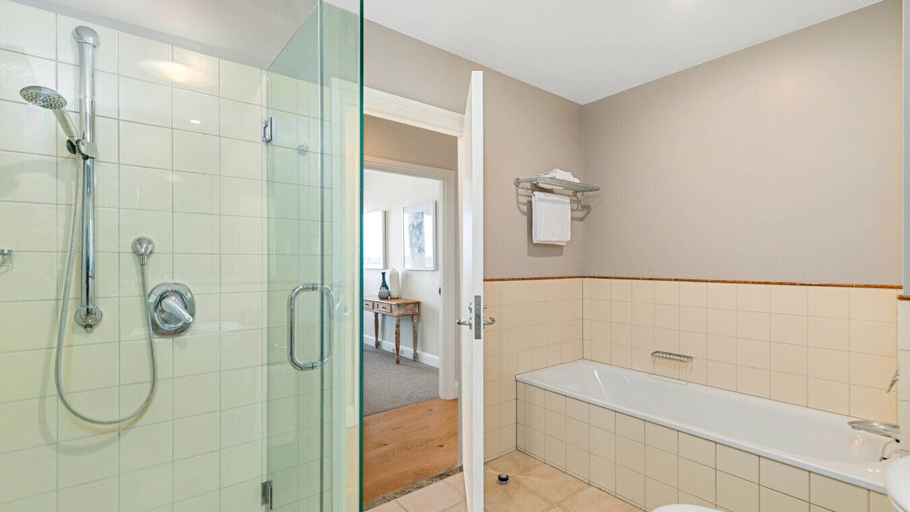 Photo of Bathroom in Auckland Central Business District
