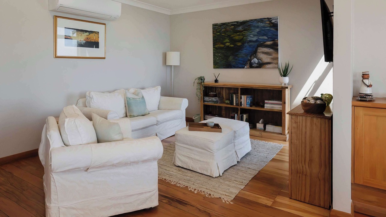 Photo of Livingroom in Oakura