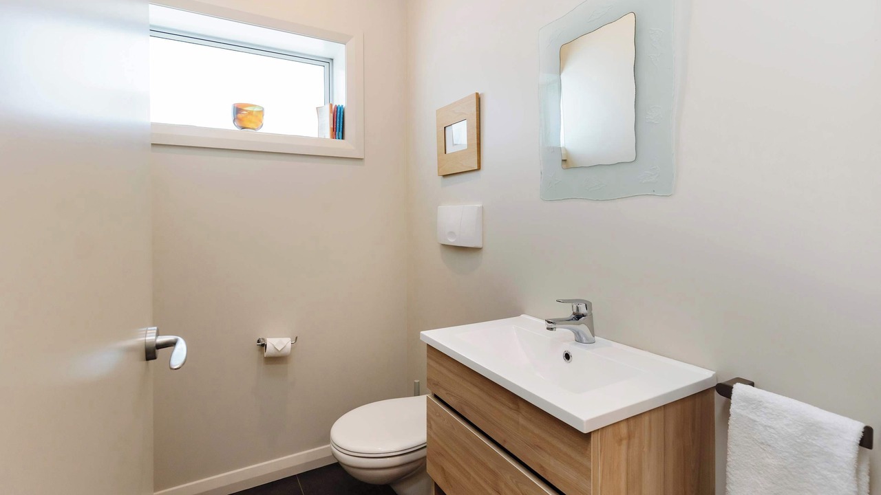 Photo of Bathroom in Oakura