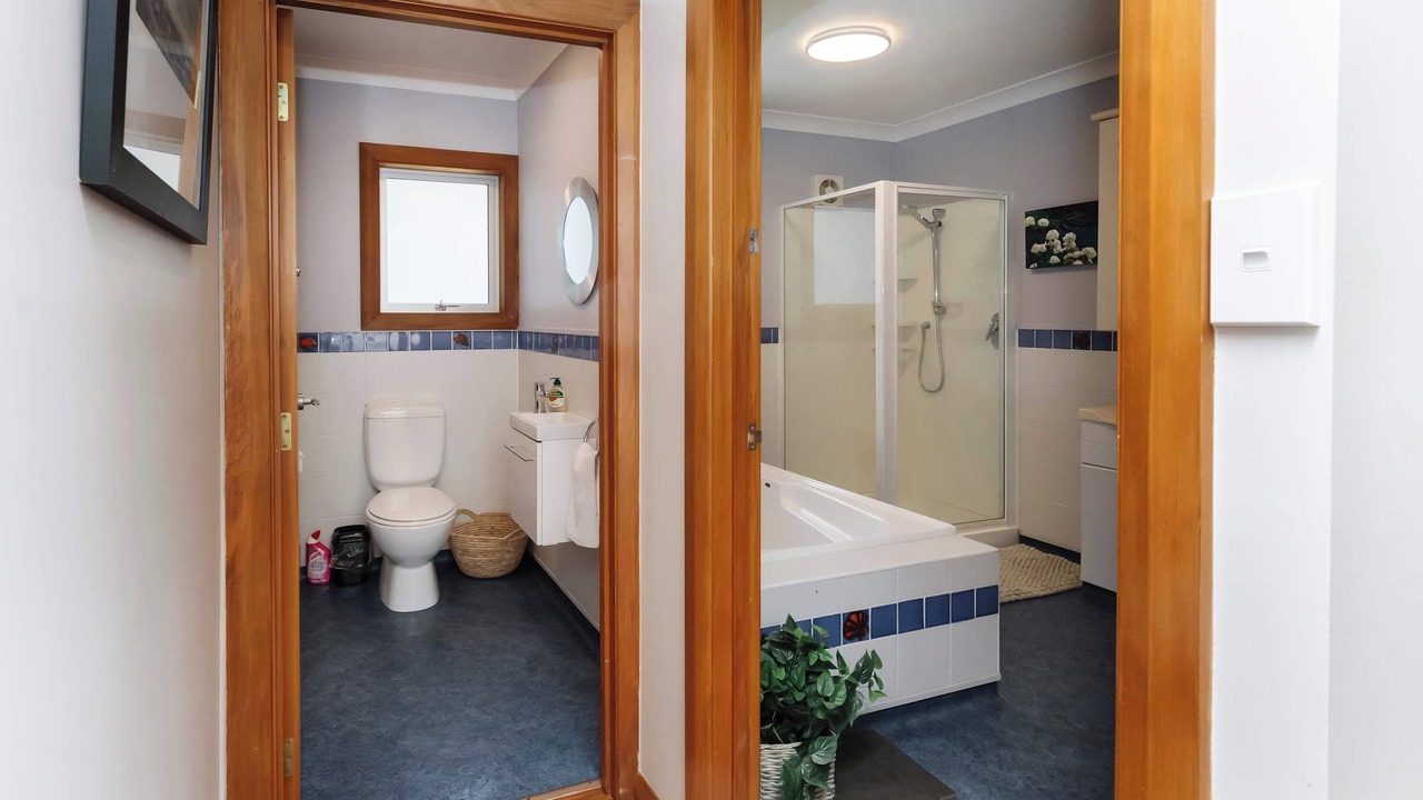 Photo of Bathroom in Oakura
