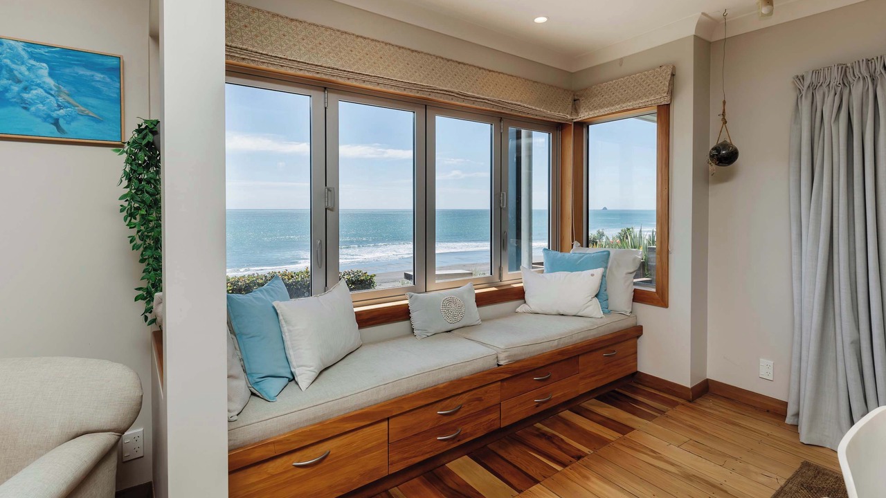 Photo of Livingroom in Oakura