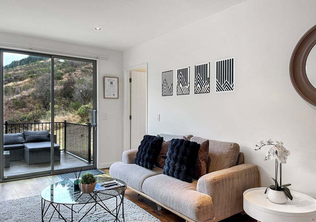 Photo of Livingroom in Arthur's Point