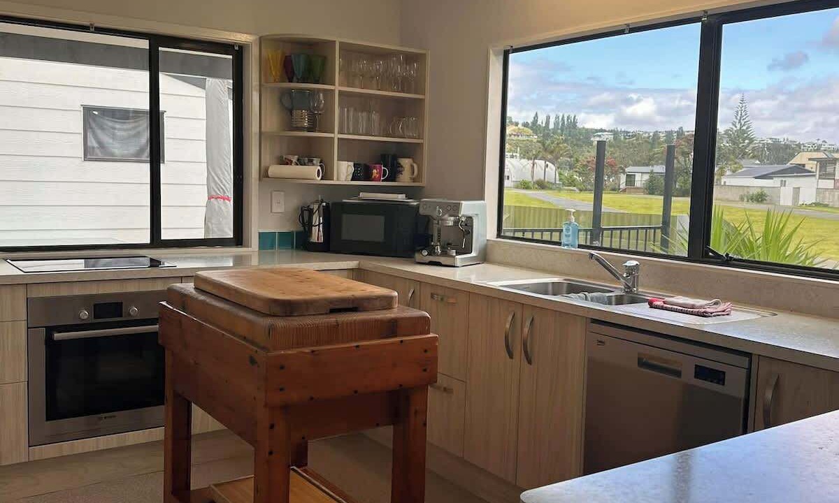 Photo of Kitchen in Whangamata