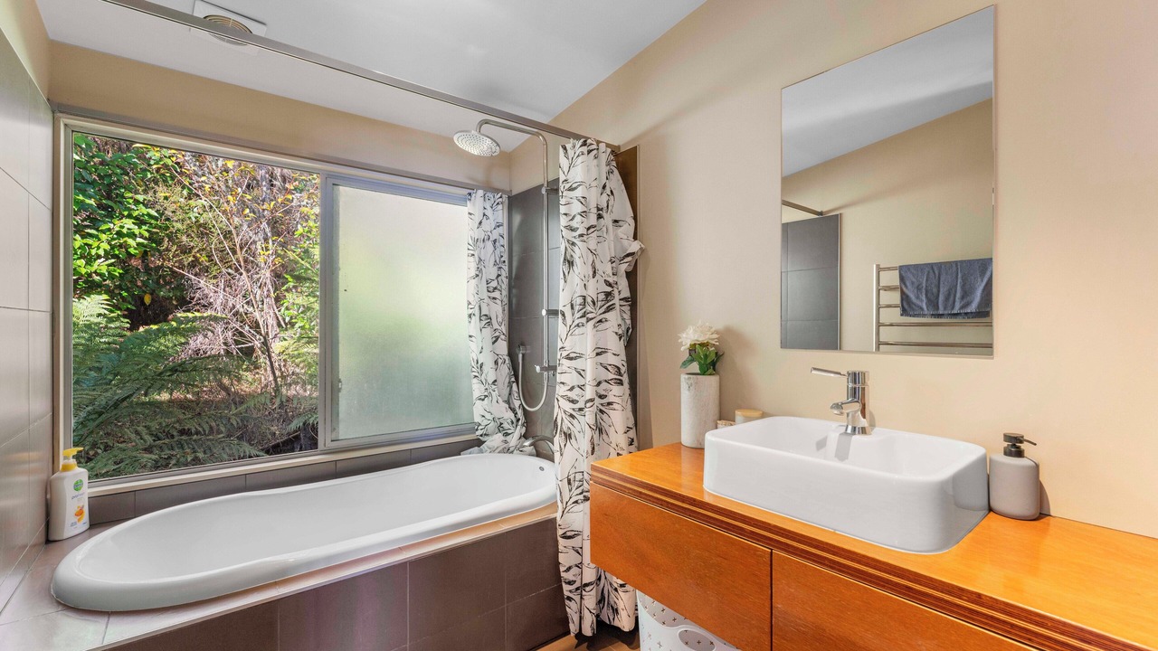 Photo of Bathroom in Turangi