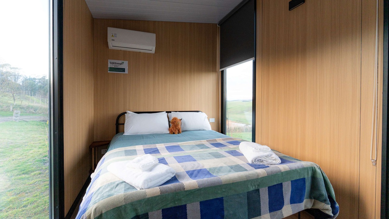 Photo of Bedroom in Surat Bay