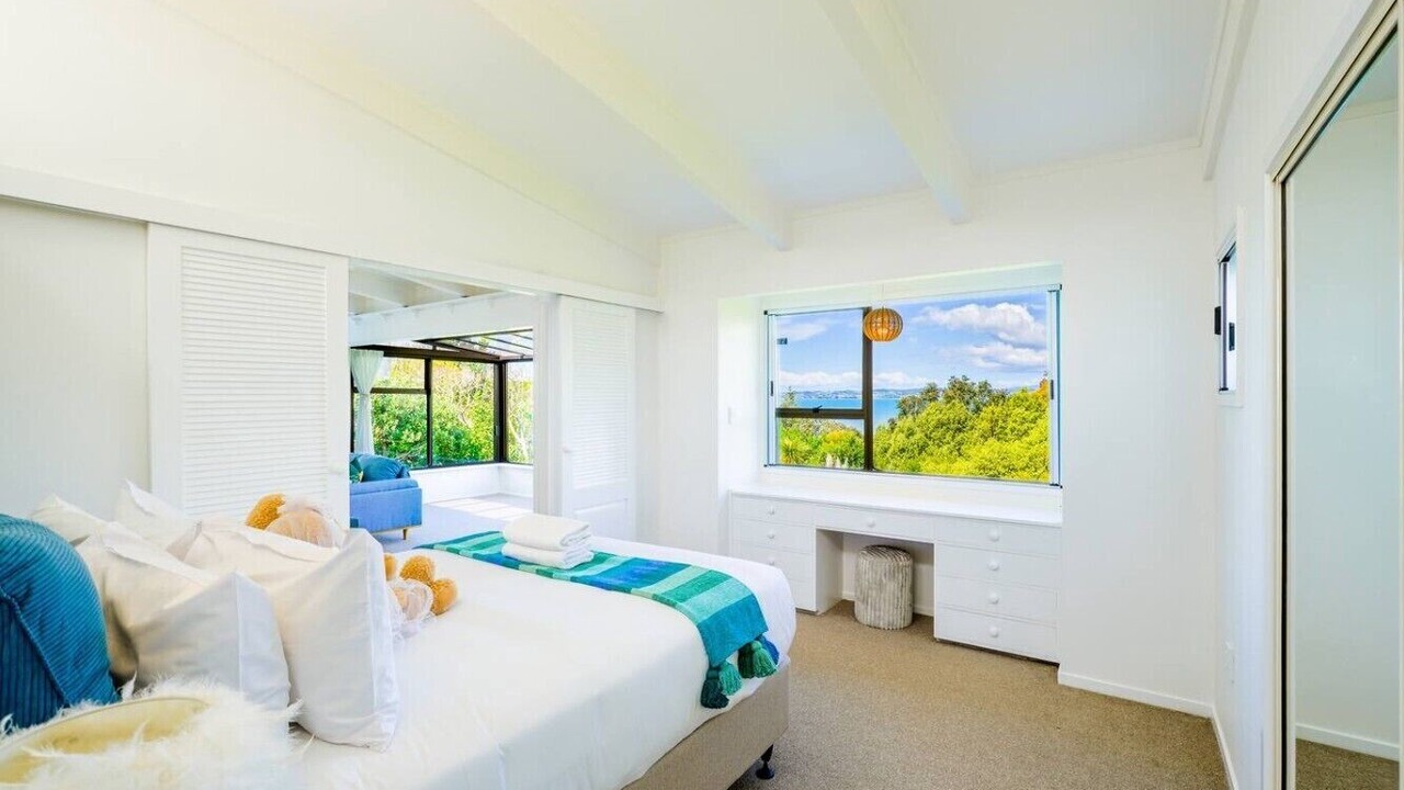 Photo of Bedroom in Bucklands Beach
