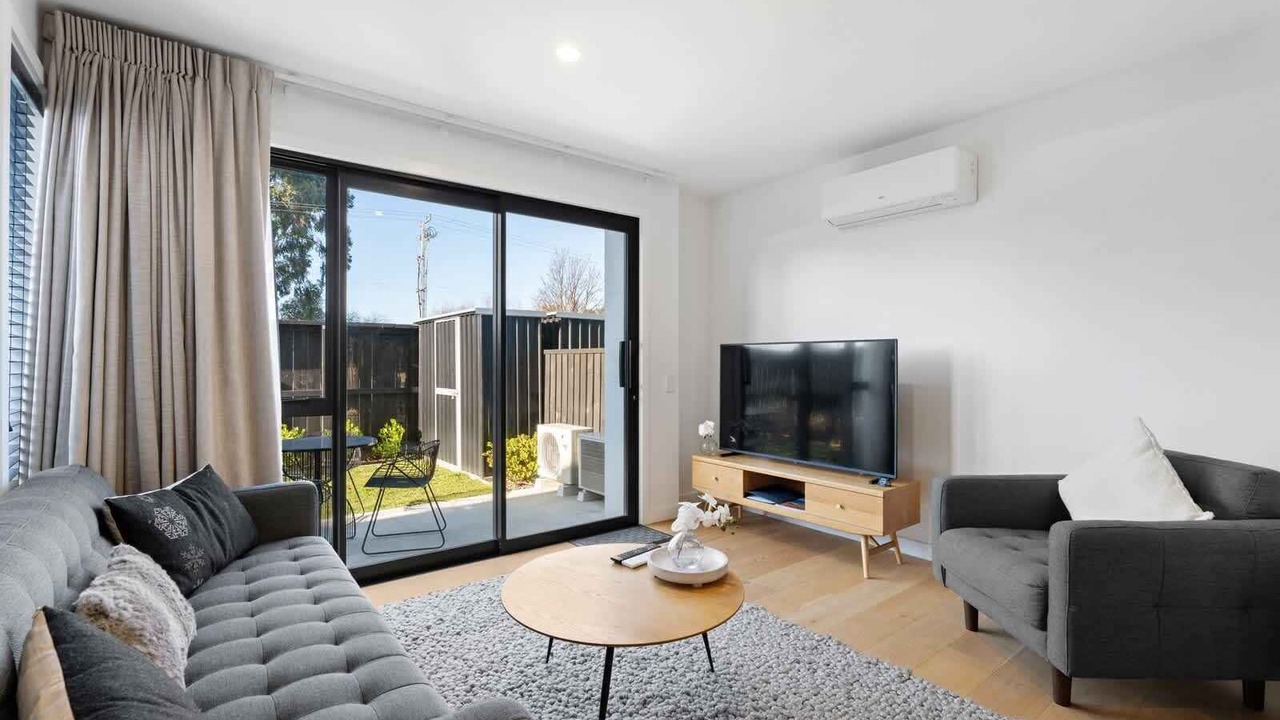 Photo of Livingroom in Albert Town