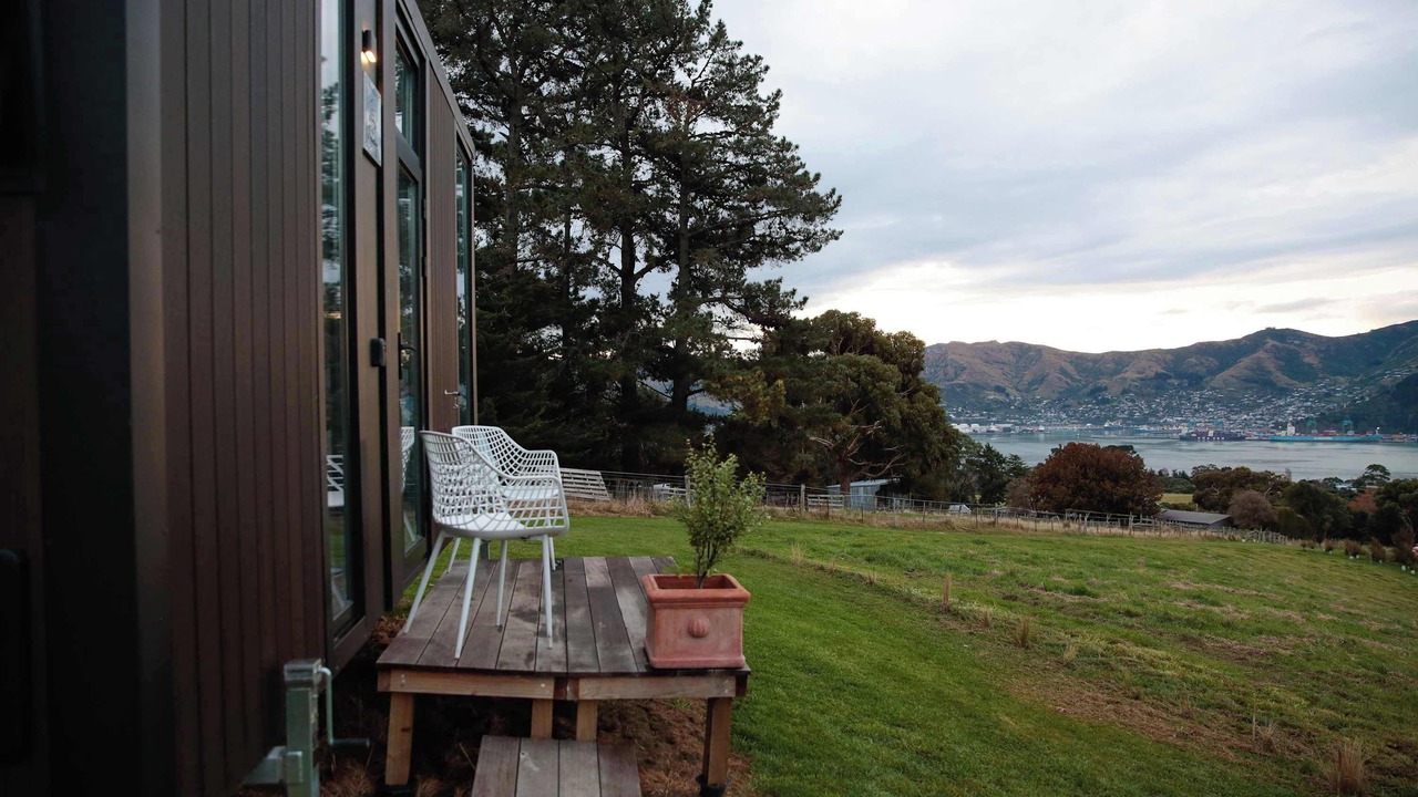 Photo of Patio Balcony in Diamond Harbour