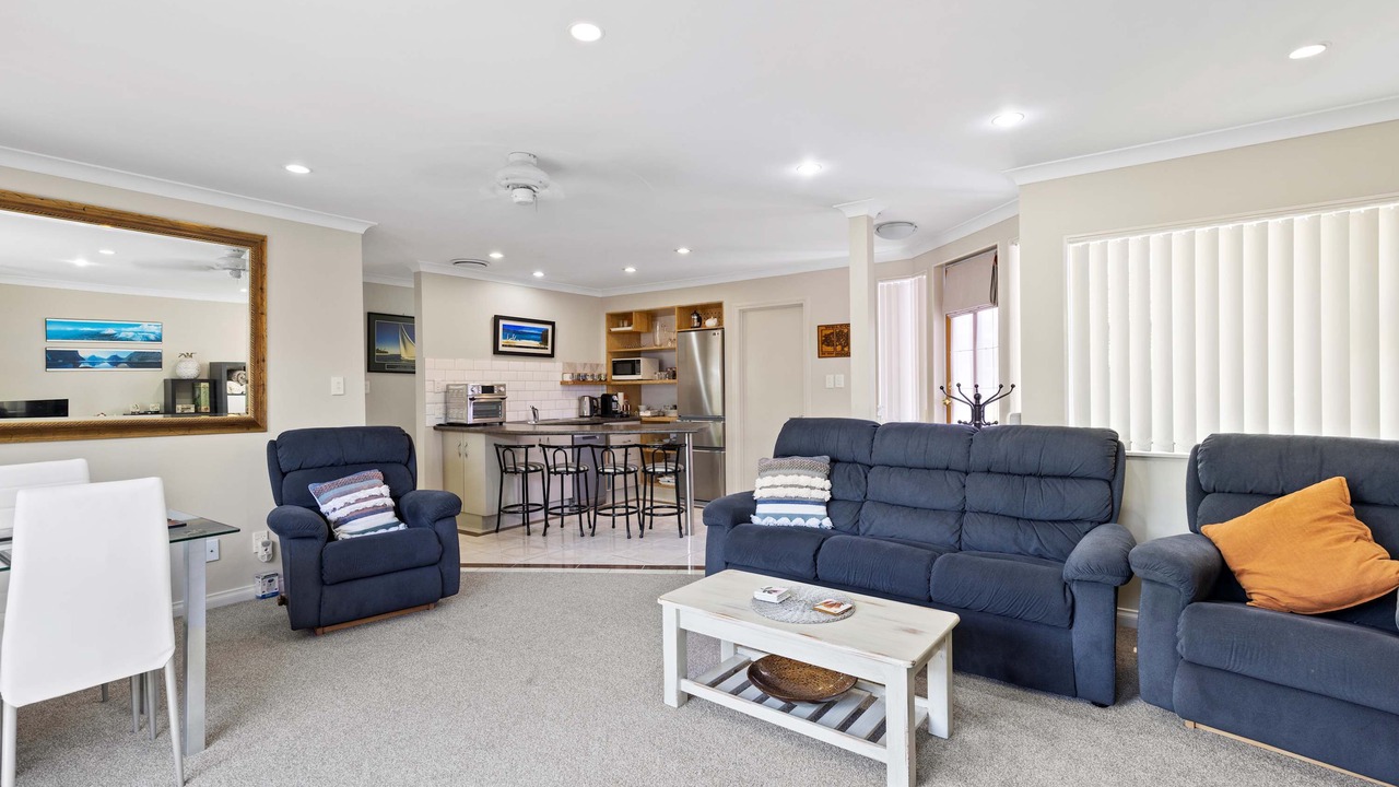 Photo of Livingroom in Hamilton