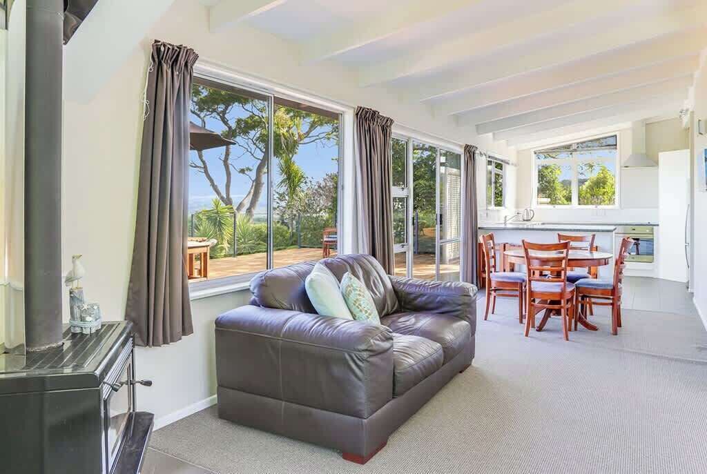 Photo of Livingroom in Whitianga