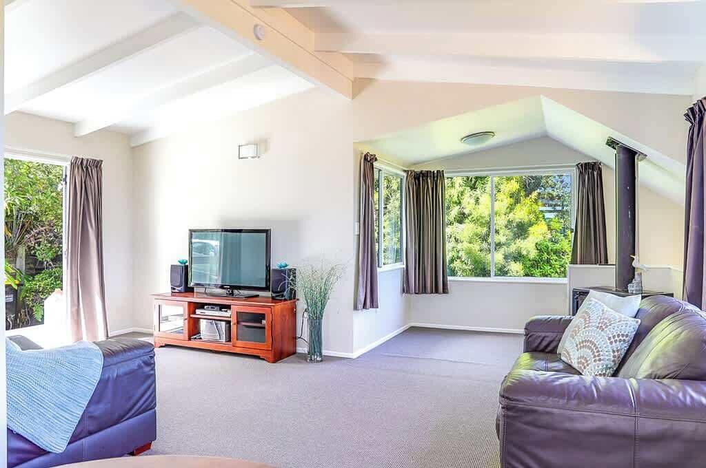 Photo of Livingroom in Whitianga