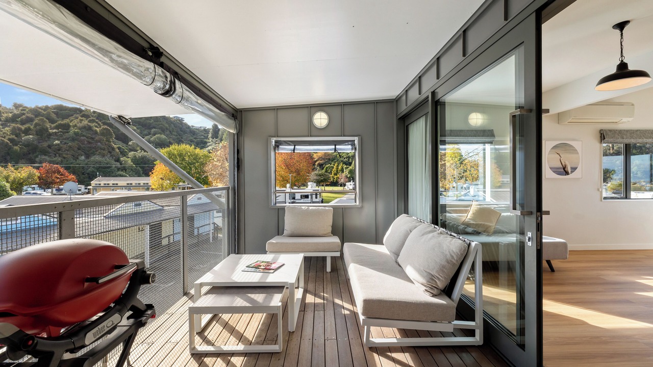 Photo of Patio Balcony in Ngaio Bay