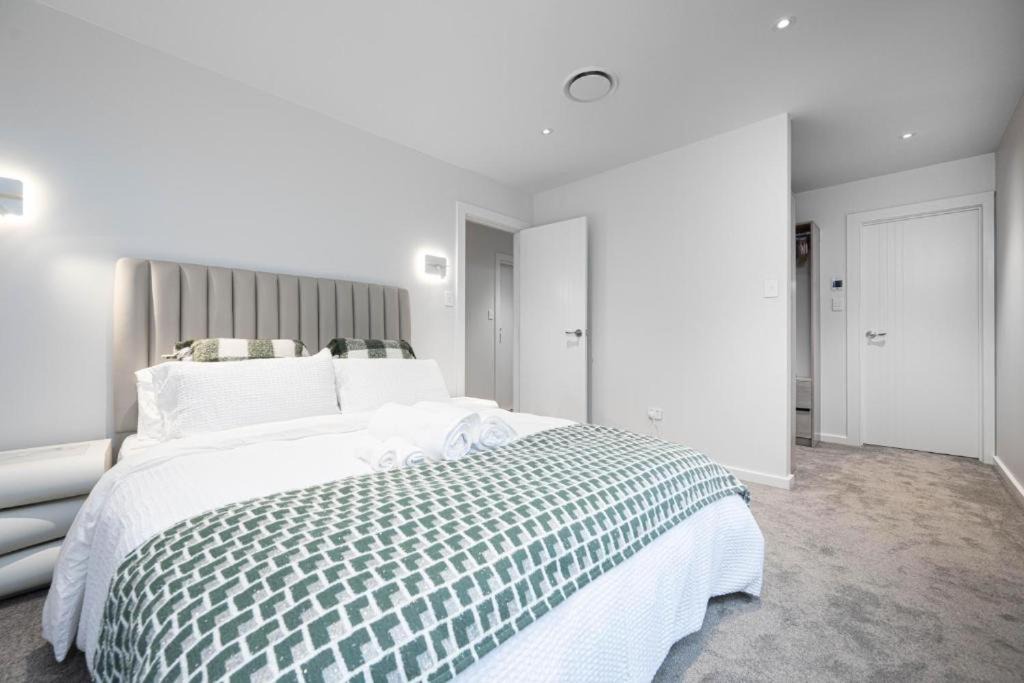 Photo of Bedroom in Devonport