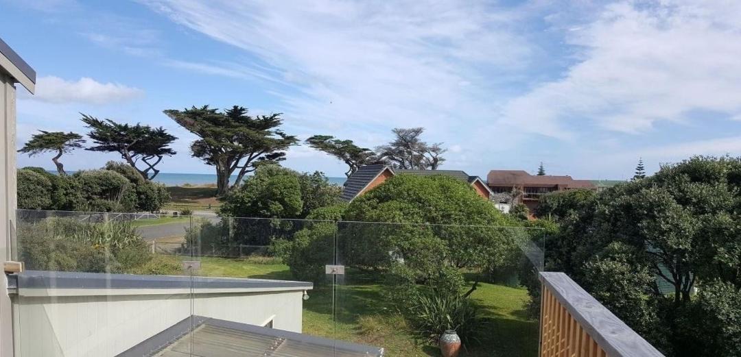 Photo of Others in Te Horo Beach