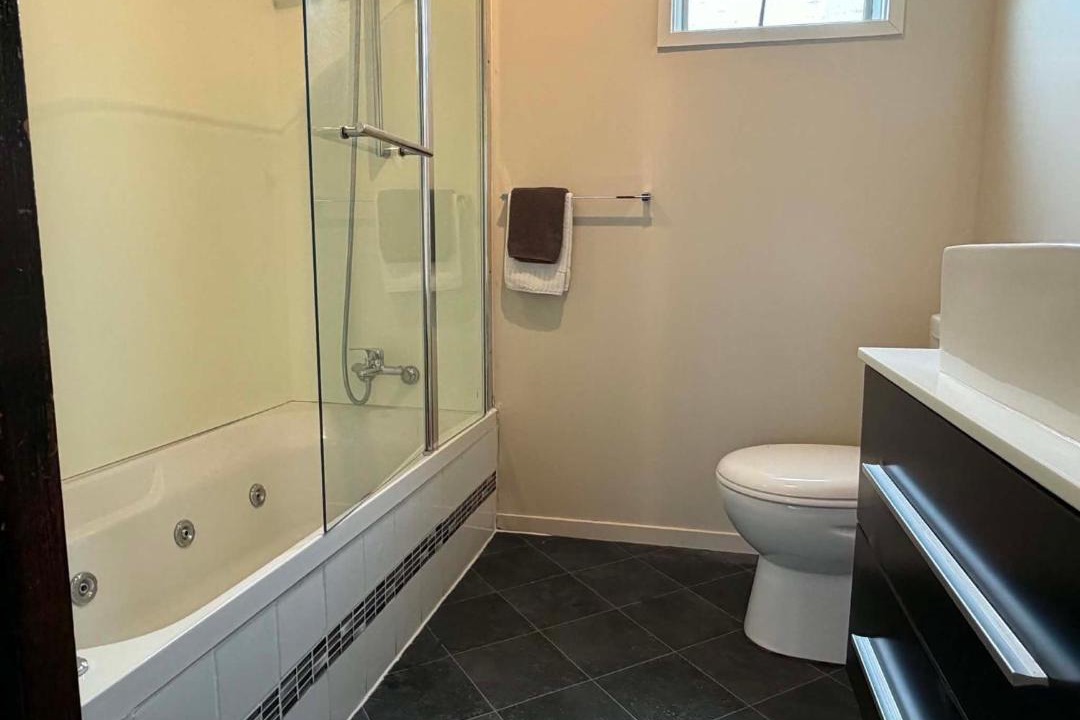 Photo of Bathroom in Greymouth