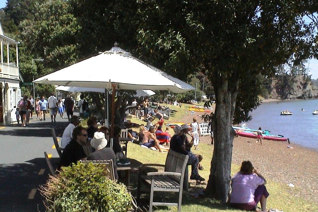 Photo of Others in Russell