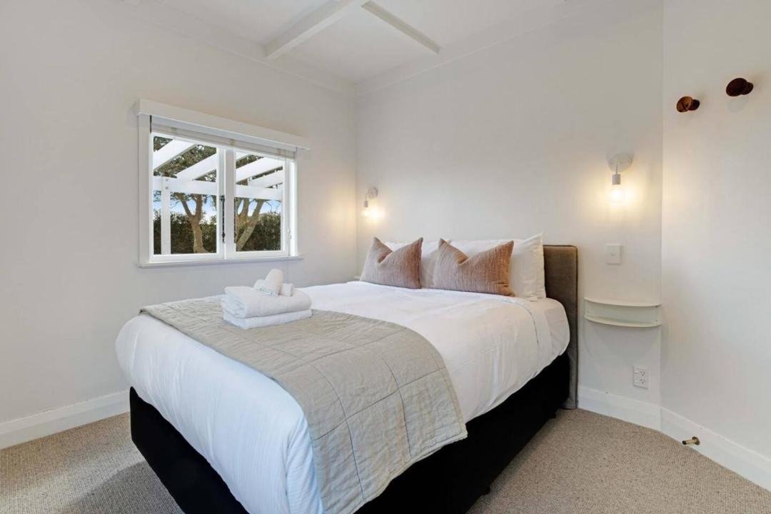 Photo of Bedroom in Massey
