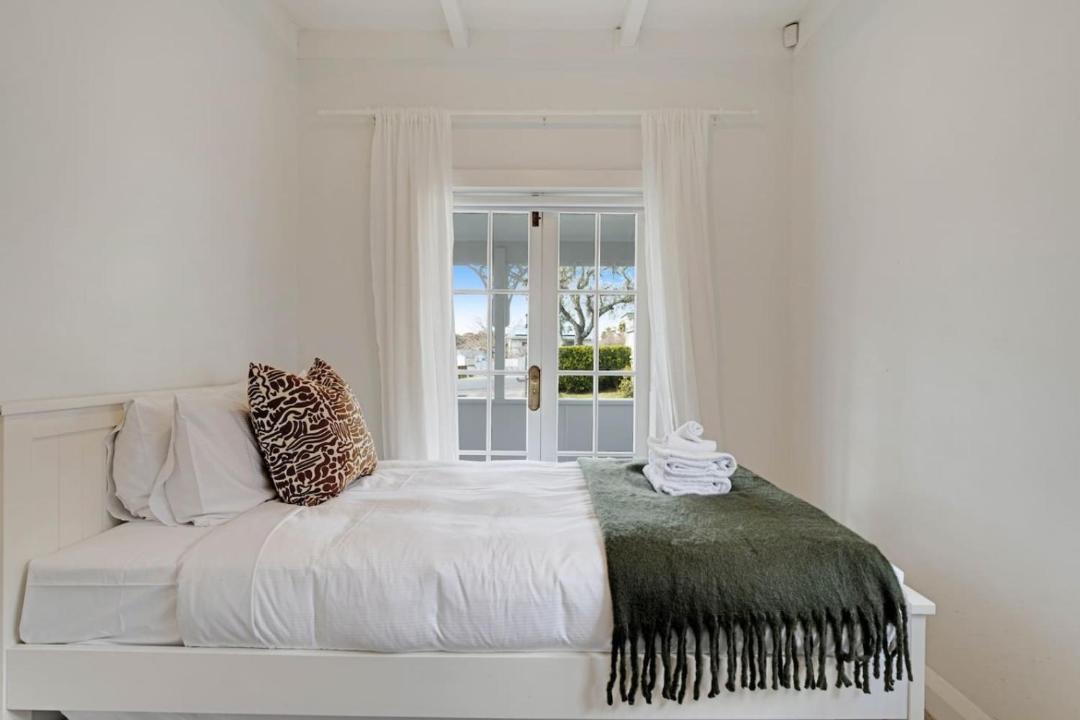 Photo of Bedroom in Massey