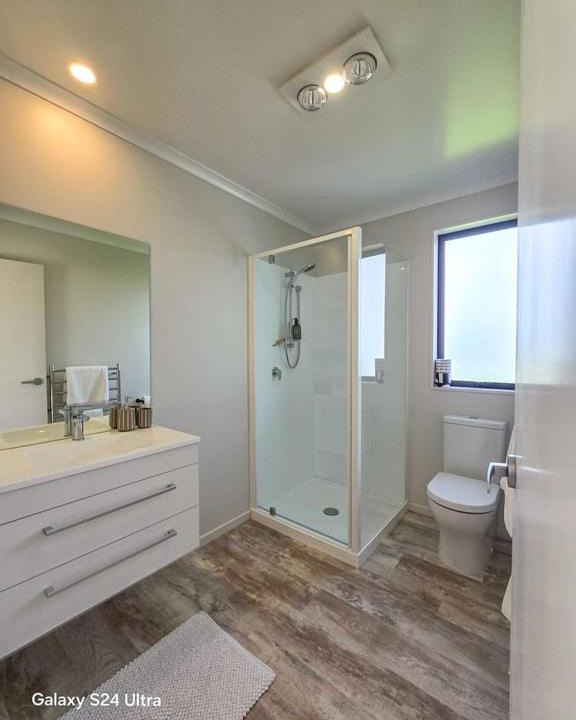 Photo of Bathroom in Pukehina