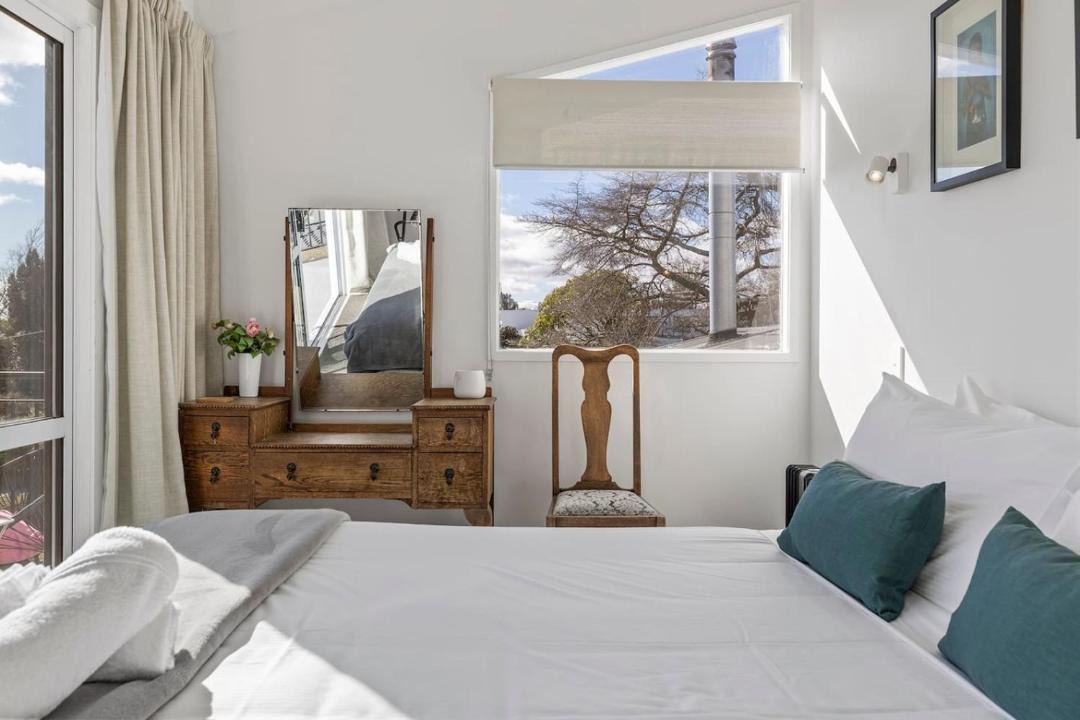 Photo of Bedroom in Two Mile Bay