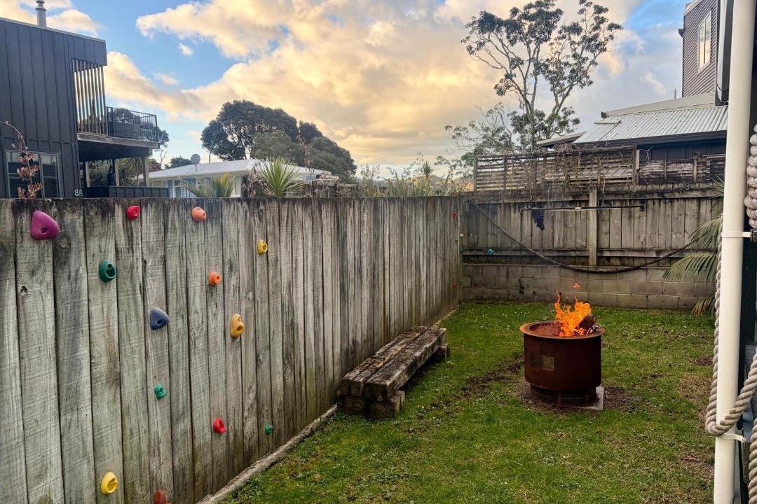 Photo of Others in Raglan