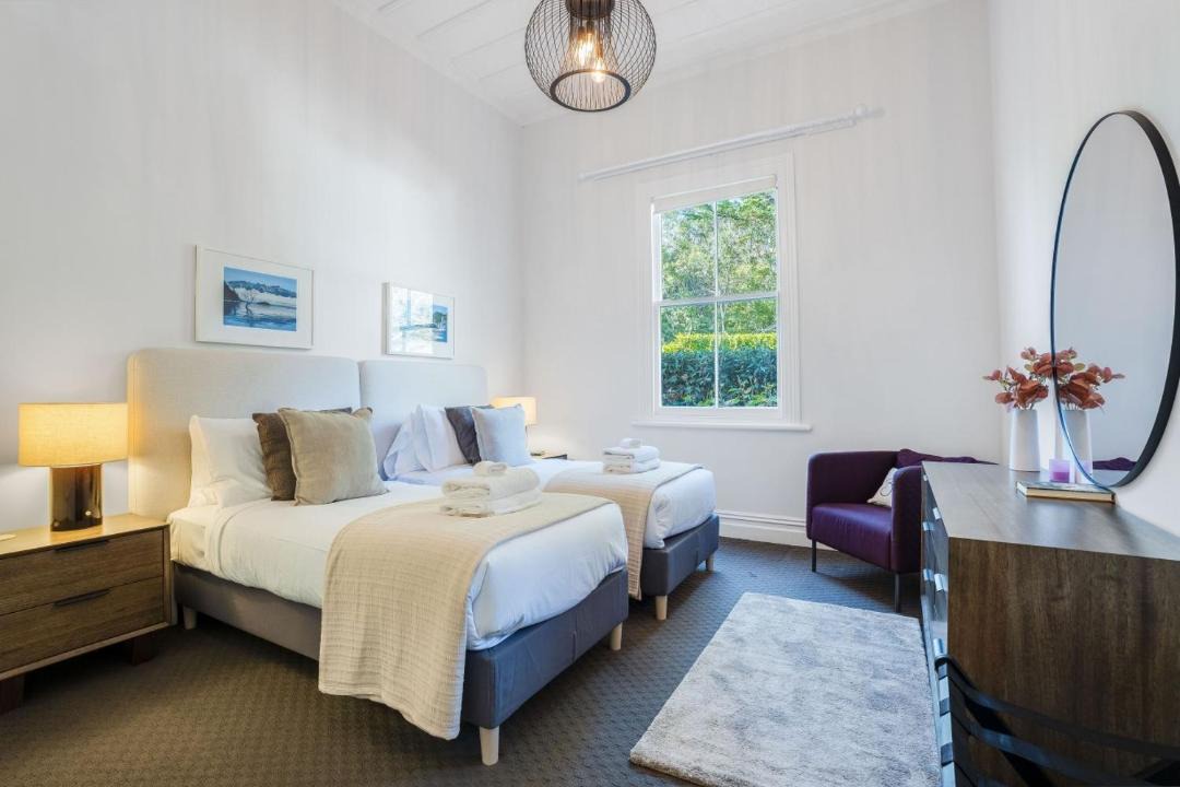 Photo of Bedroom in Bombay