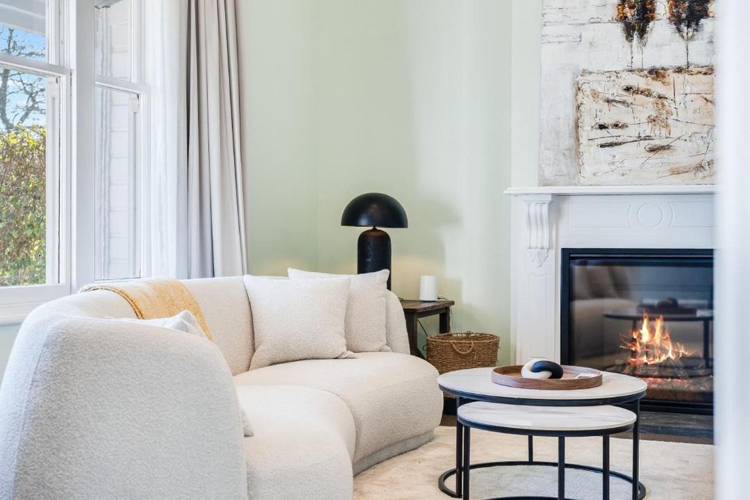Photo of Livingroom in Bombay