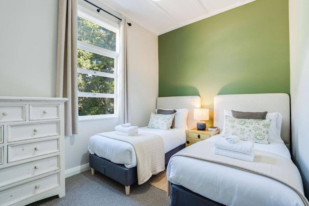 Photo of Bedroom in Bombay