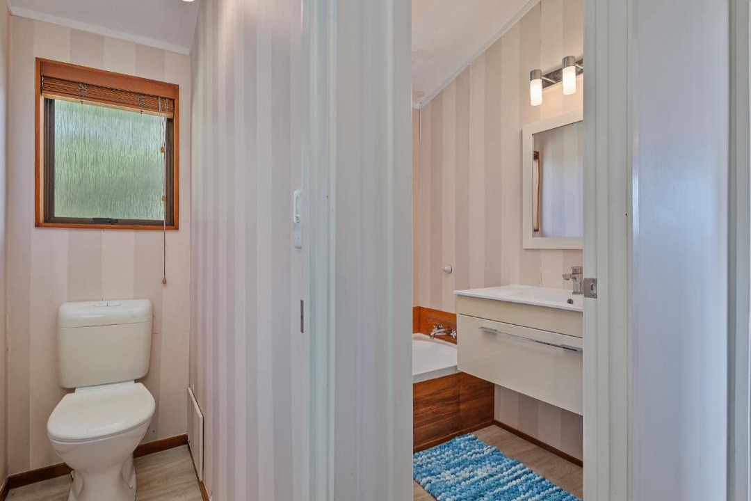Photo of Bathroom in Onemana