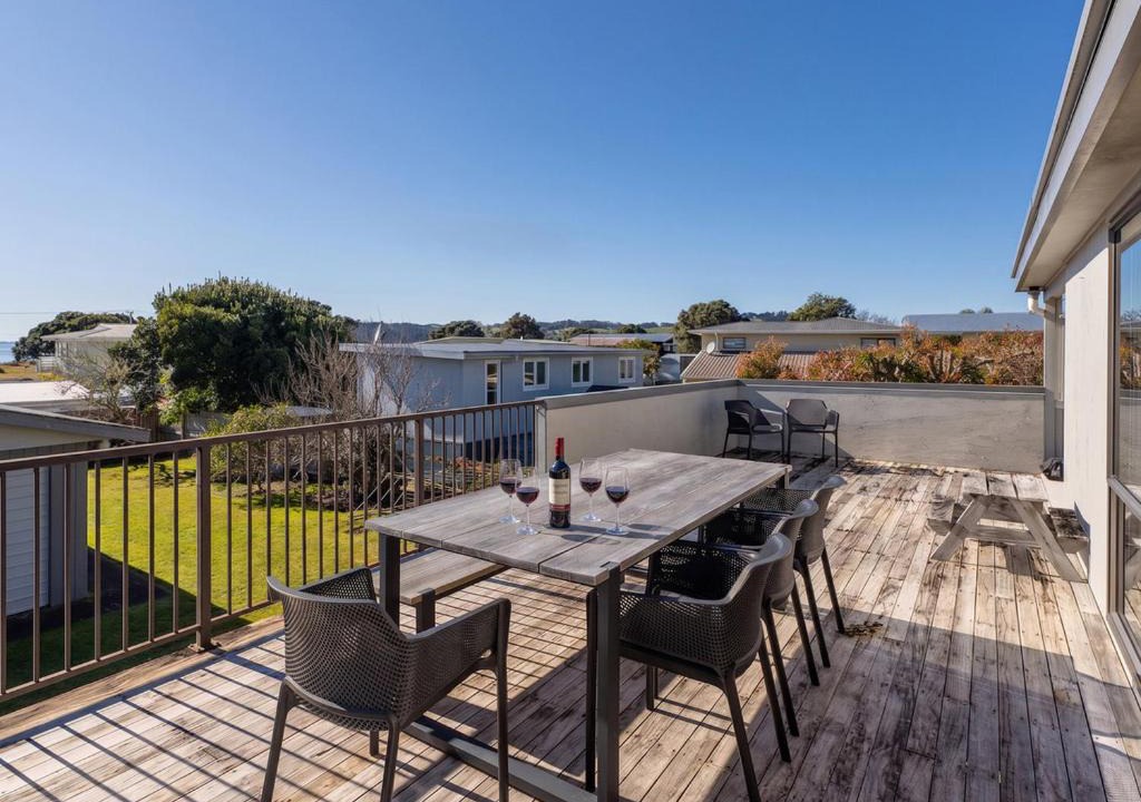 Photo of Patio Balcony in Cooks Beach