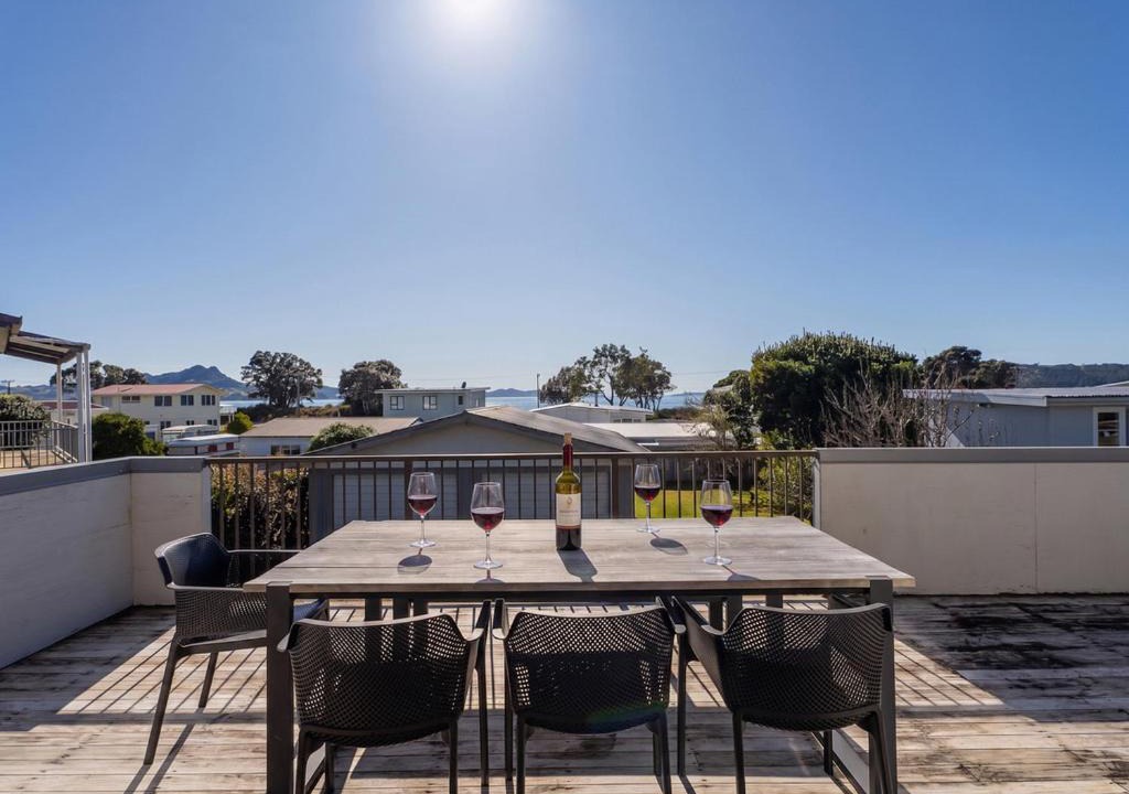 Photo of Patio Balcony in Cooks Beach