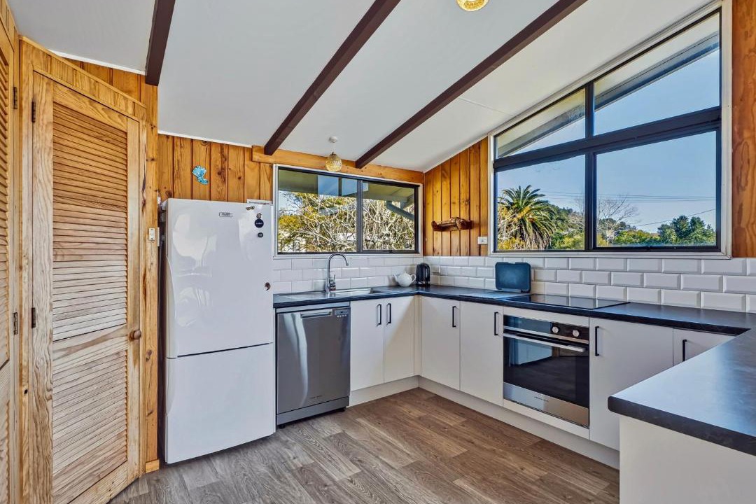 Photo of Kitchen in Cooks Beach