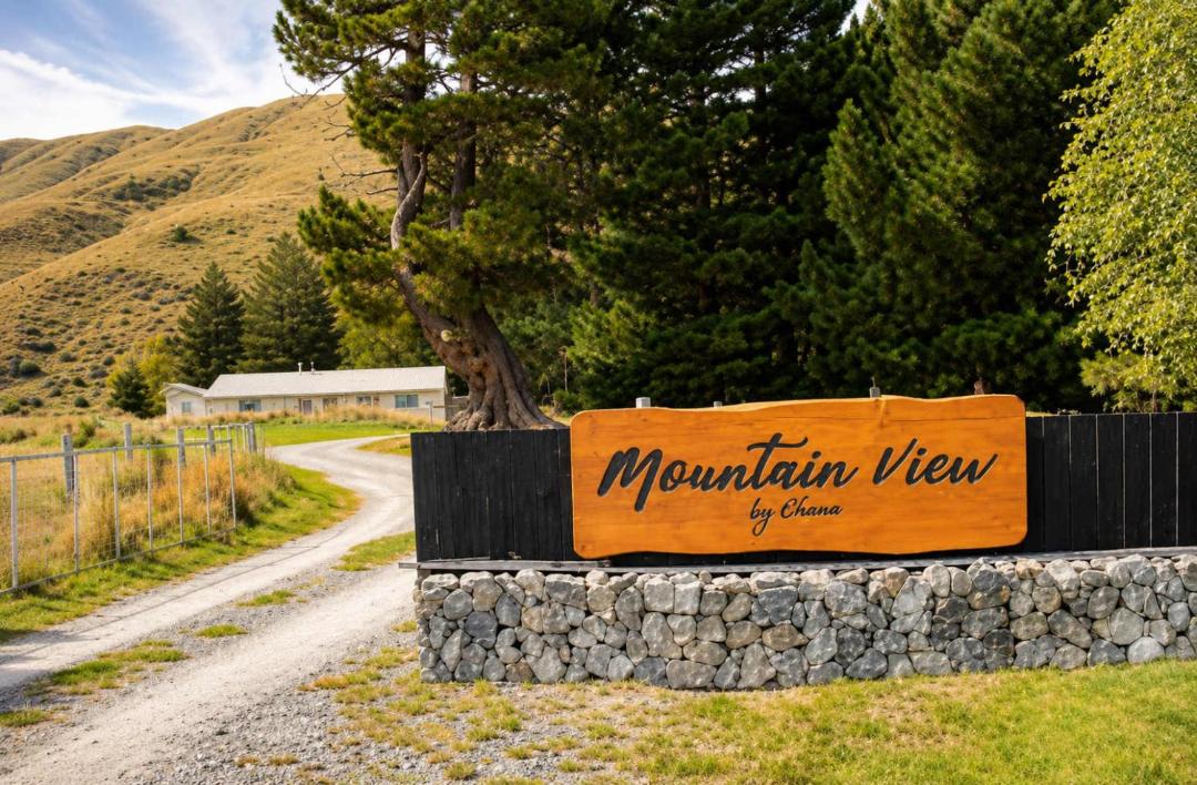 Photo of Others in Burkes Pass