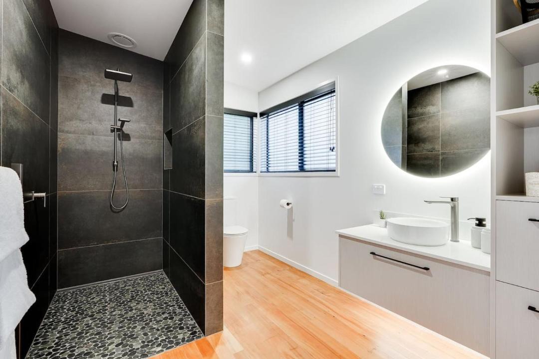 Photo of Bathroom in Hamilton East